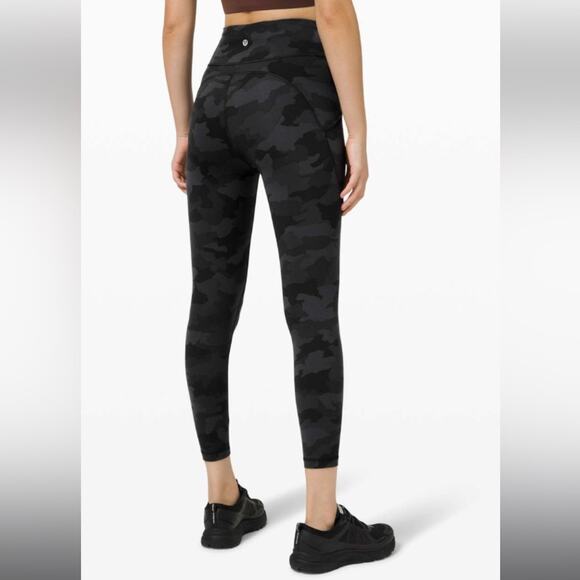 Lululemon Invigorate High-Rise Crop 23" Heritage 365 Camo Deep Coal Multi Size 4 - Picture 3 of 12